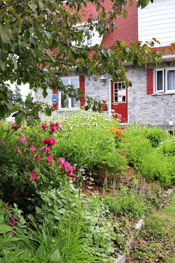 Au De La Chute Bed & Breakfast Boischatel