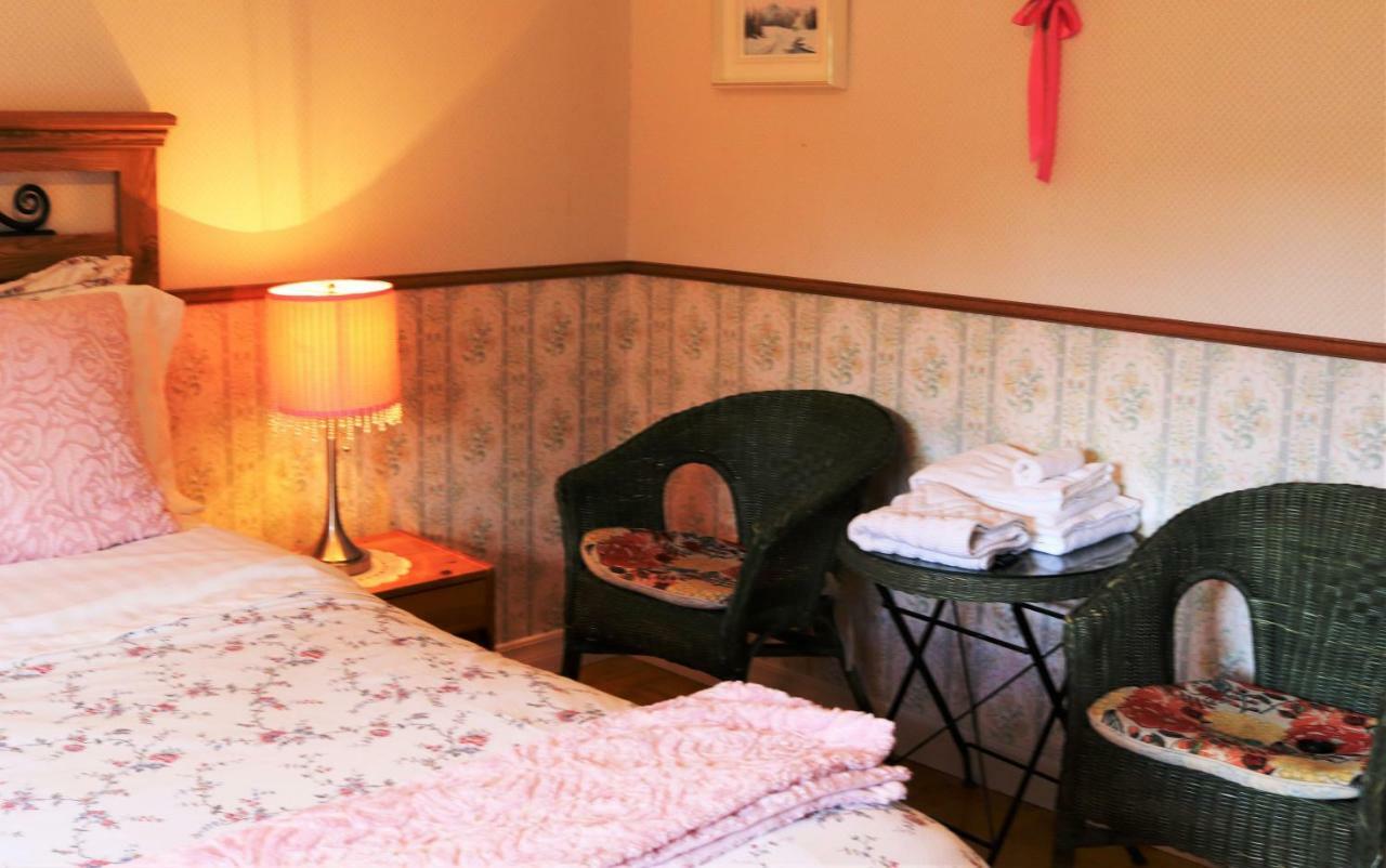 Au De La Chute Bed & Breakfast 3*